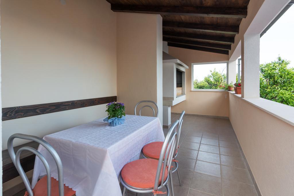 Apartments Blue Lagoon Трогір Екстер'єр фото